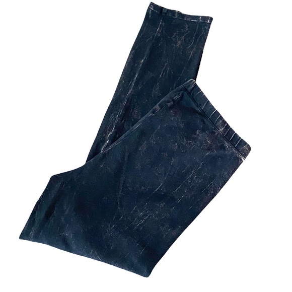 🛑 SOLD OUT Milky Way Mineral Washed Leggings(run small) - Picture 4 of 5